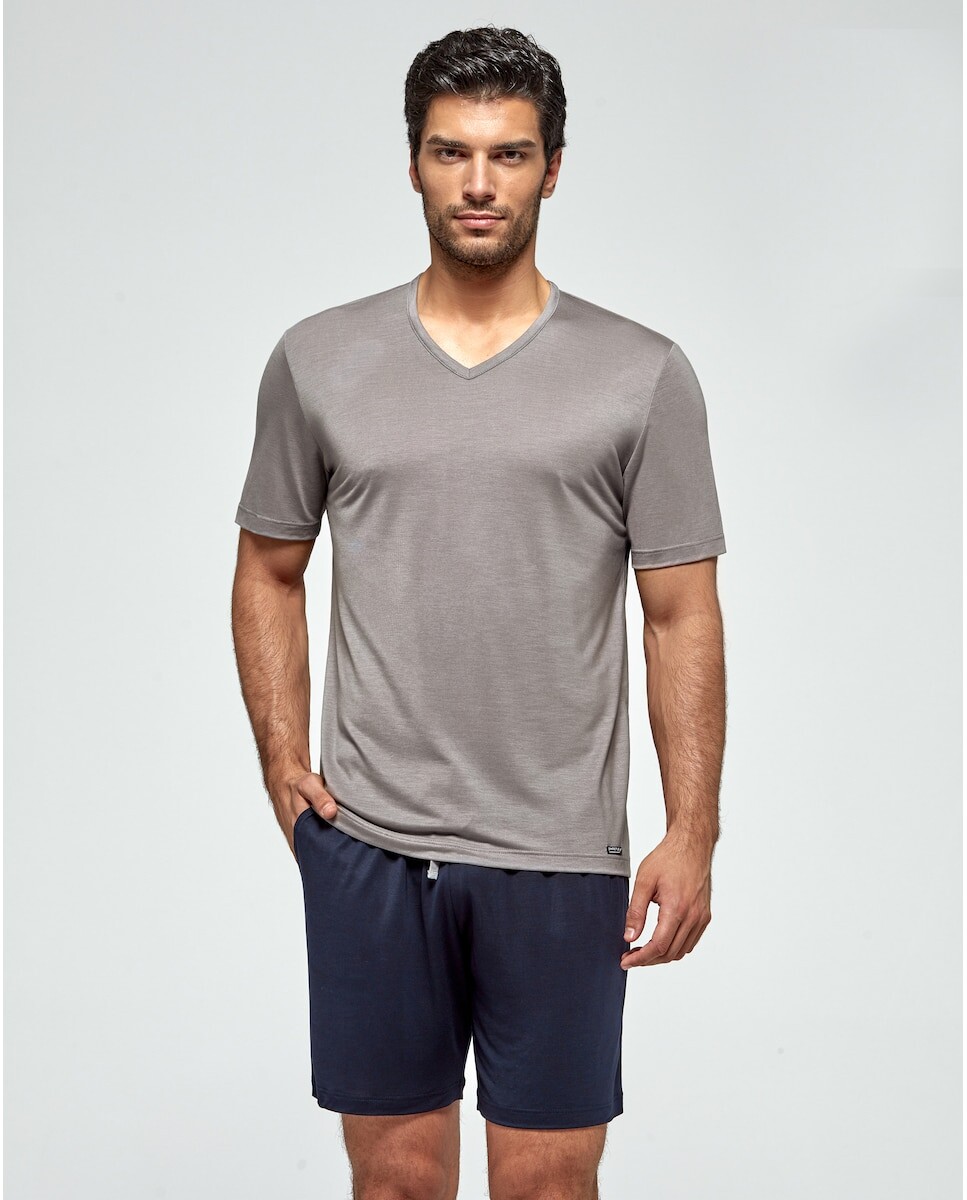 Короткая серая трикотажная мужская пижама Impetus, серый 
Короткая серая трикотажная мужская пижама Impetus, серый