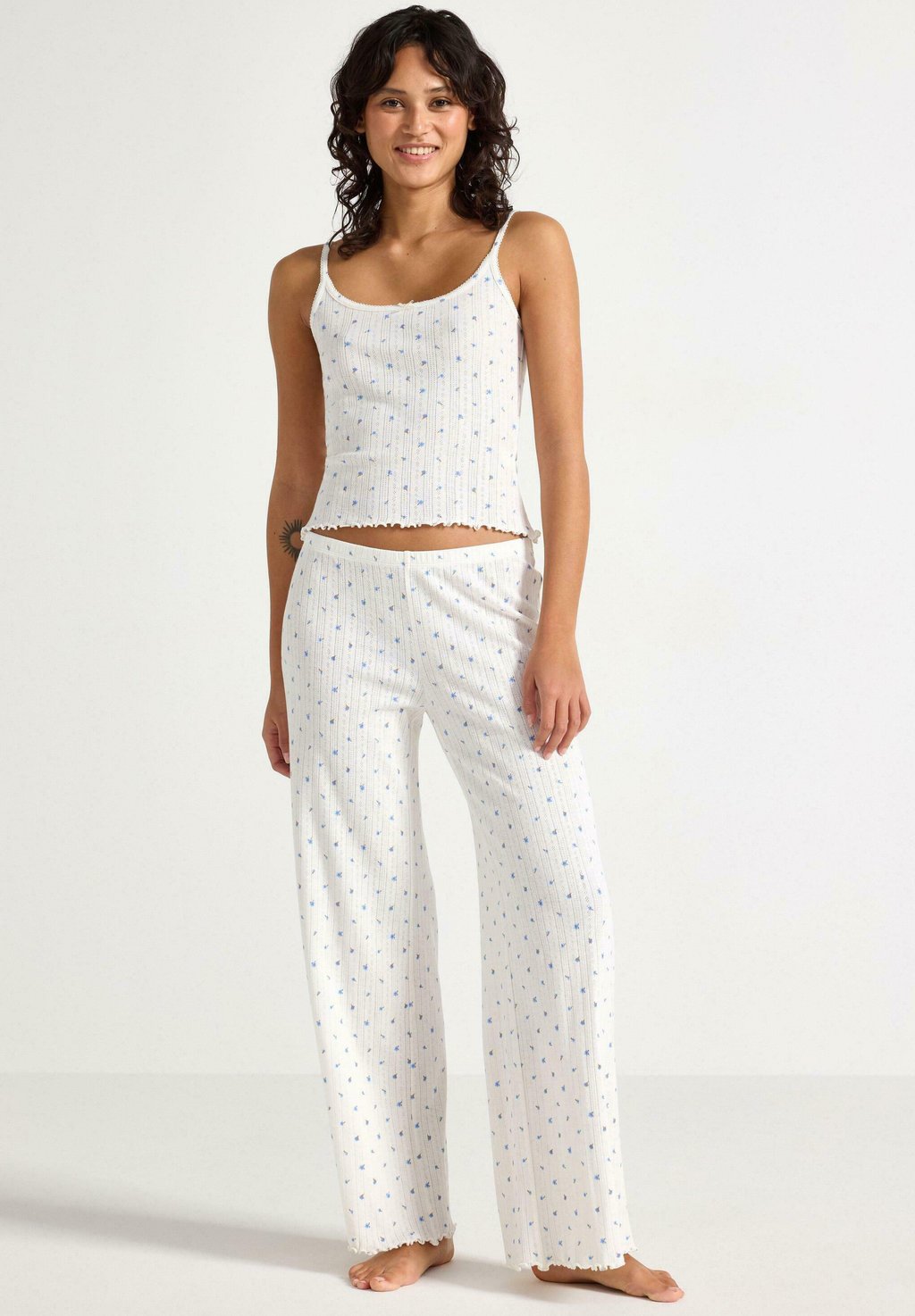 Пижамные штаны WIDE POINTELLE Lindex, белый
Пижамные штаны WIDE POINTELLE Lindex, белый