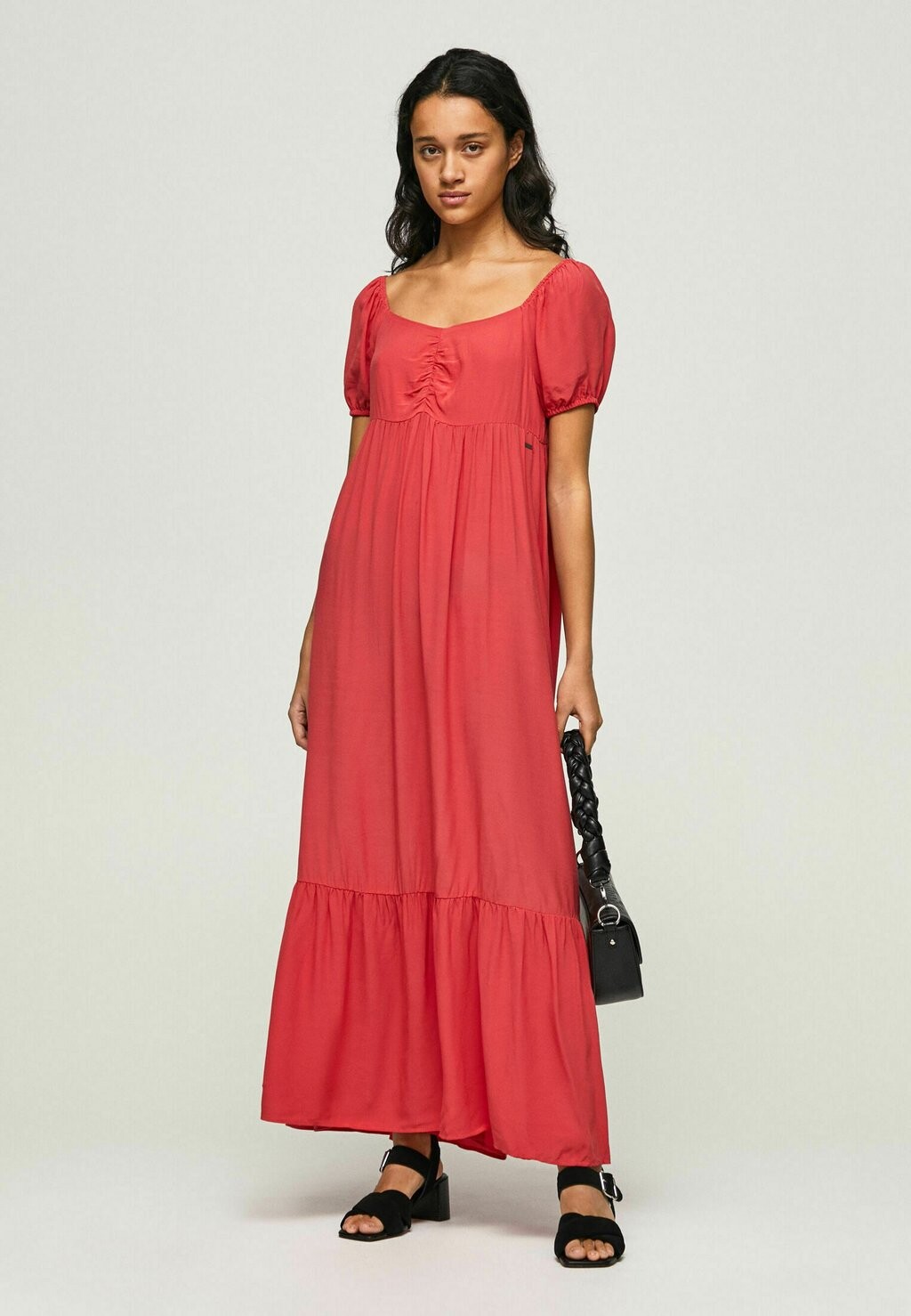 Длинное платье студийного красного цвета Pepe Jeans, Красный, Длинное платье студийного красного цвета Pepe Jeans
Длинное платье студийного красного цвета Pepe Jeans, Красный, Длинное платье студийного красного цвета Pepe Jeans