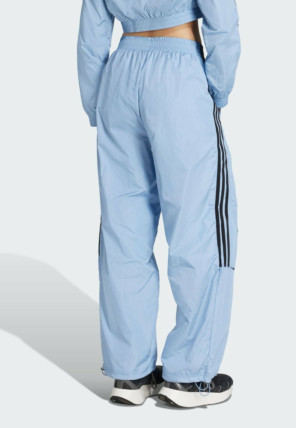 Спортивные штаны TEAMGEIST TP Adidas Originals, синий
Спортивные штаны TEAMGEIST TP Adidas Originals, синий