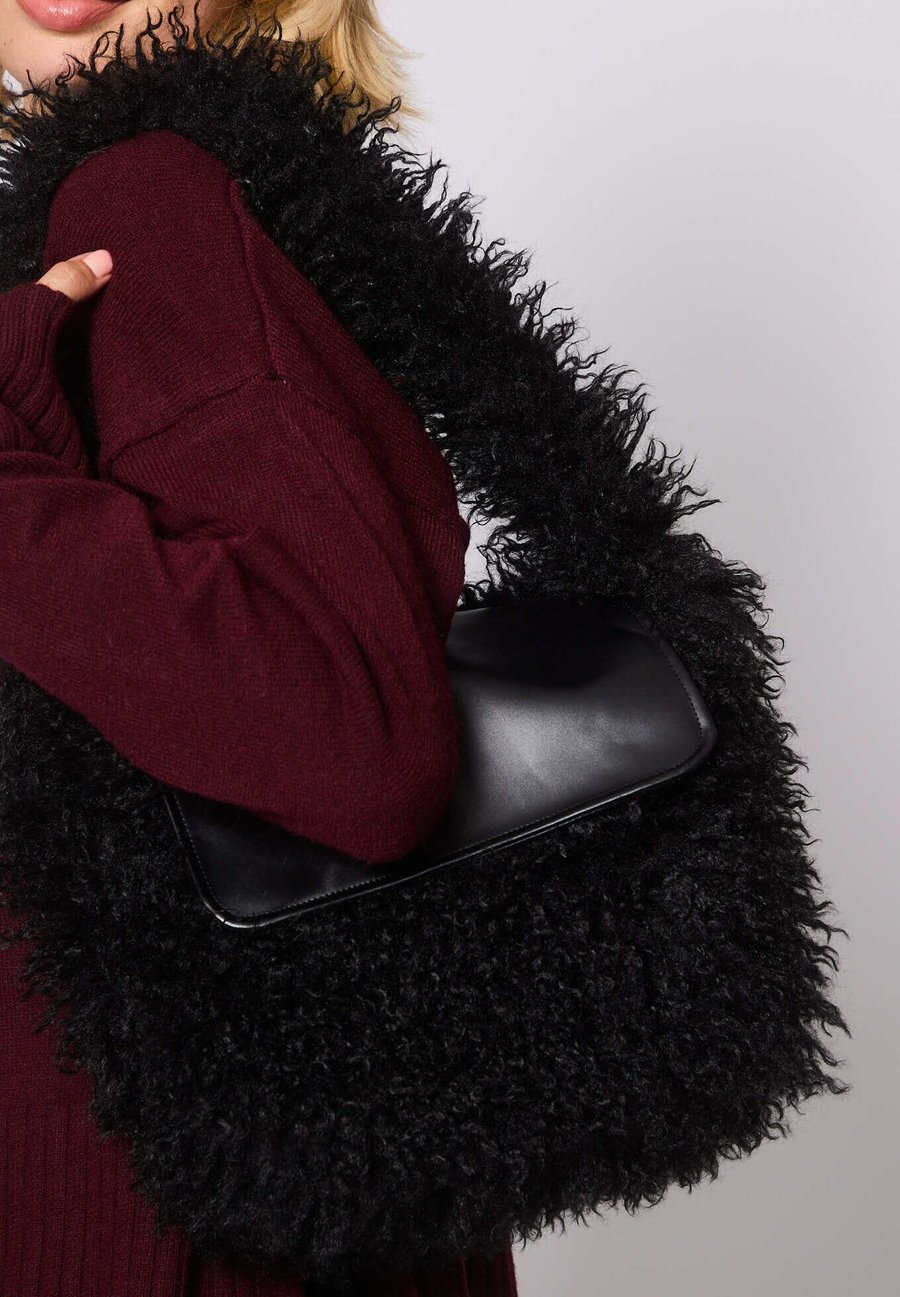 Сумка South Beach FLUFFY, Black
Сумка South Beach FLUFFY, Black