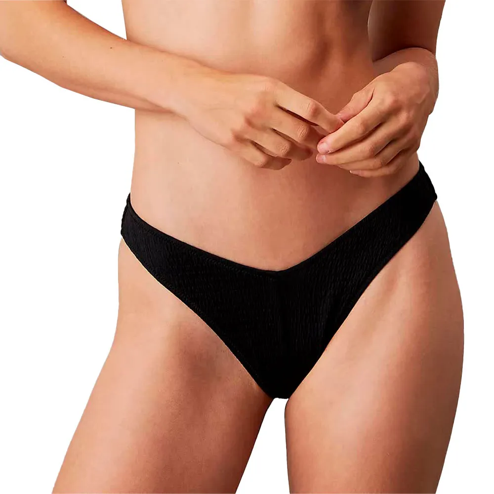 Низ бикини Calvin Klein Delta, черный
Низ бикини Calvin Klein Delta, черный