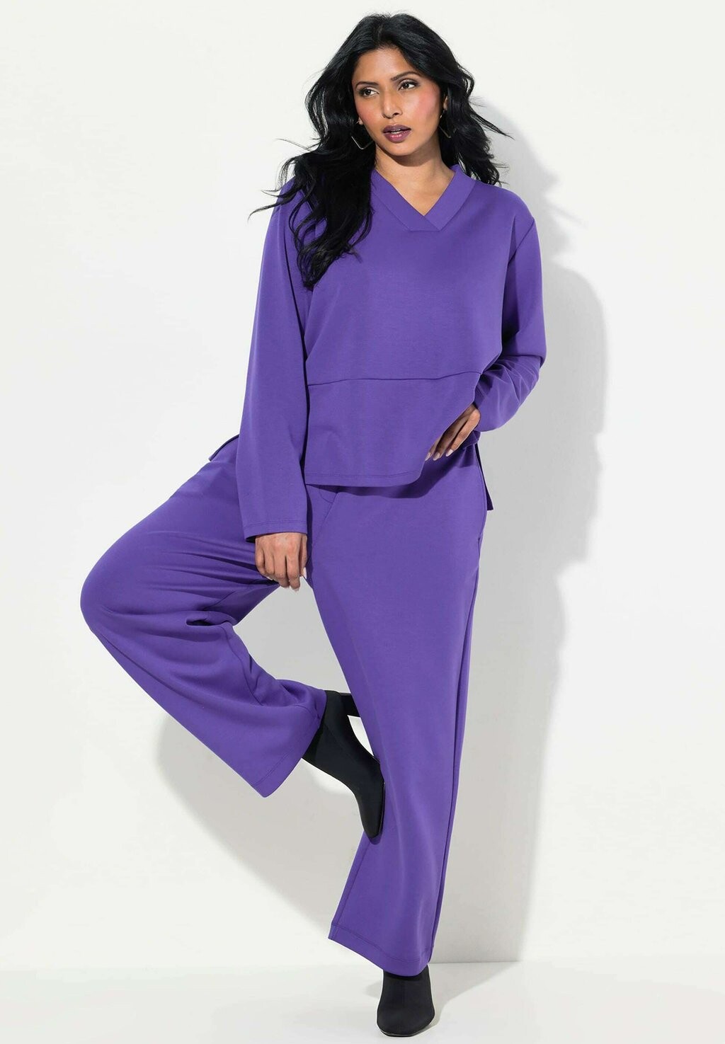 Спортивные брюки ELASTIC WAIST Ulla Popken, фиолетовый 
Спортивные брюки ELASTIC WAIST Ulla Popken, фиолетовый