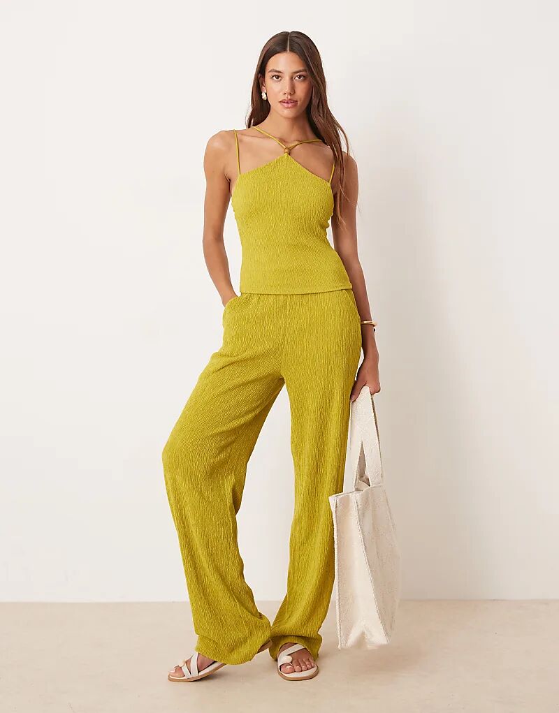 Широкие текстурированные брюки ASOS DESIGN зеленого цвета
Широкие текстурированные брюки ASOS DESIGN зеленого цвета