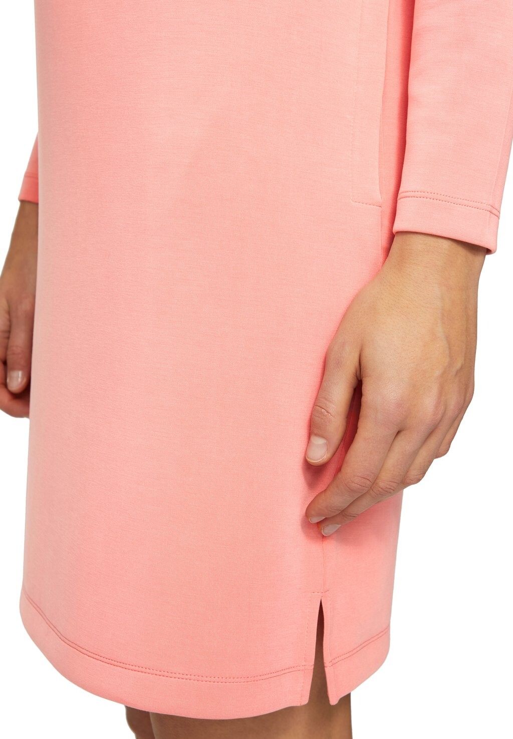 Повседневное платье MIT WASSERFALLKRAGEN UND SEITLICHEN EINGRIFFTASCHEN s.Oliver, розовый
Повседневное платье MIT WASSERFALLKRAGEN UND SEITLICHEN EINGRIFFTASCHEN s.Oliver, розовый