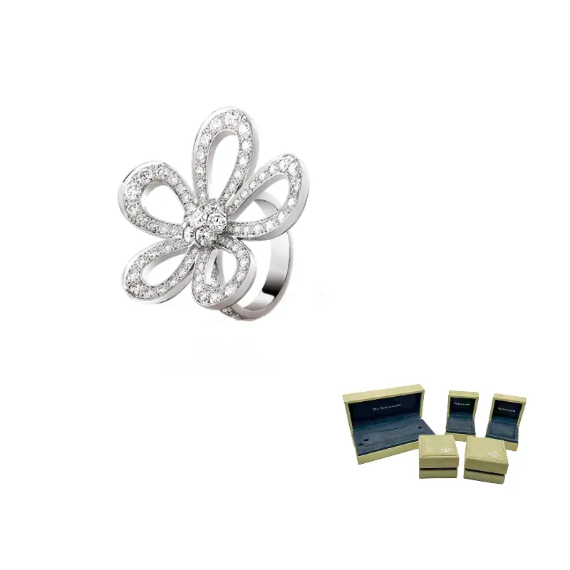 Van Cleef & Arpels Кольцо из белого золота 18 карат для женщин
Van Cleef & Arpels Кольцо из белого золота 18 карат для женщин