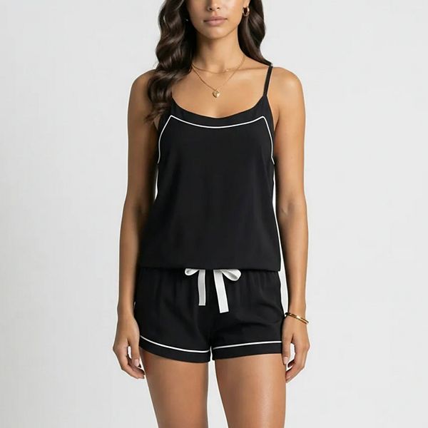 Женский комплект пижамы: топ-ками и шорты с контрастной отделкой и регулируемым поясом Anna-Kaci, Black
Женский комплект пижамы: топ-ками и шорты с контрастной отделкой и регулируемым поясом Anna-Kaci, Black