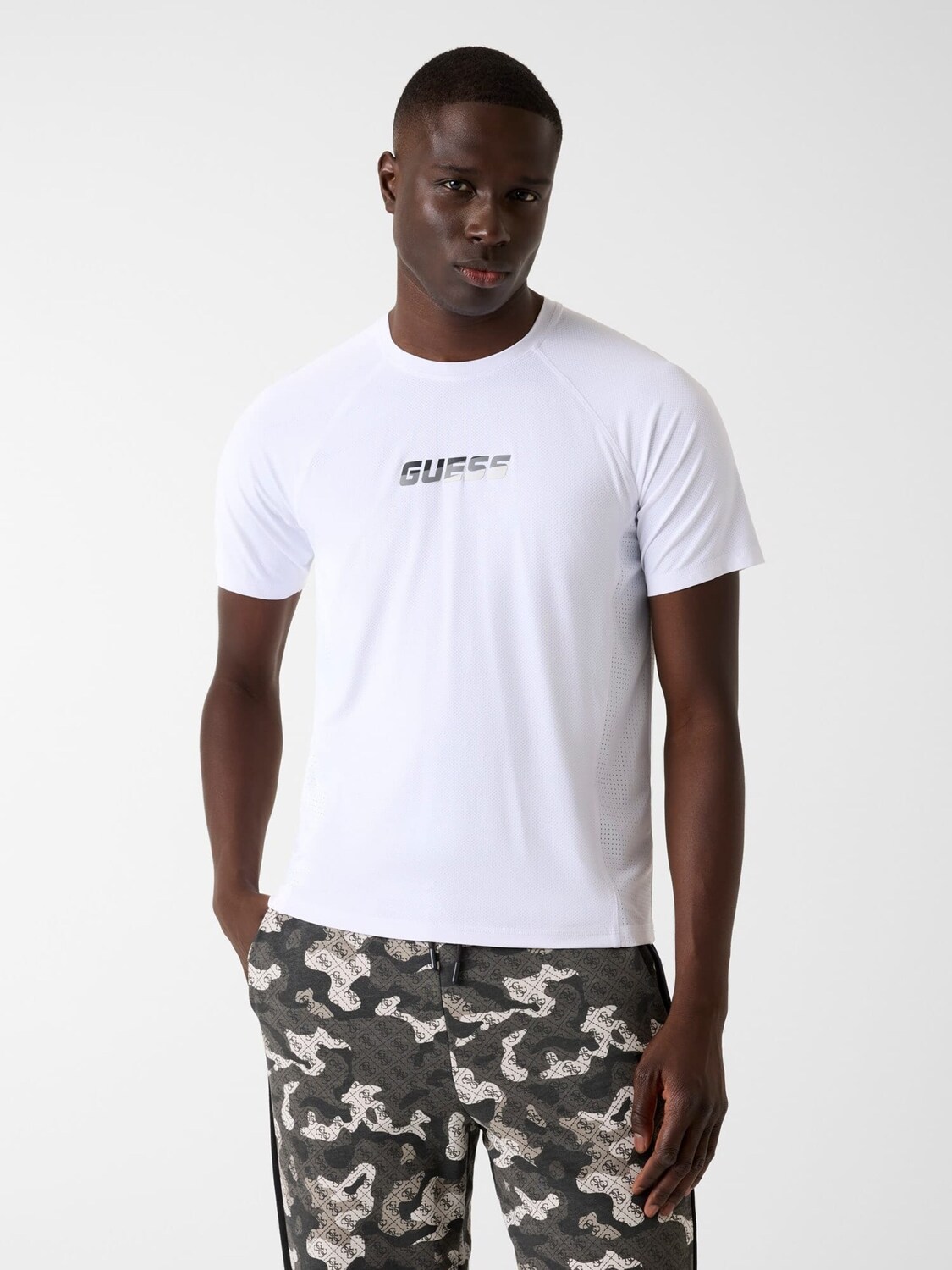 GUESS Футболка в белом цвете
GUESS Футболка в белом цвете