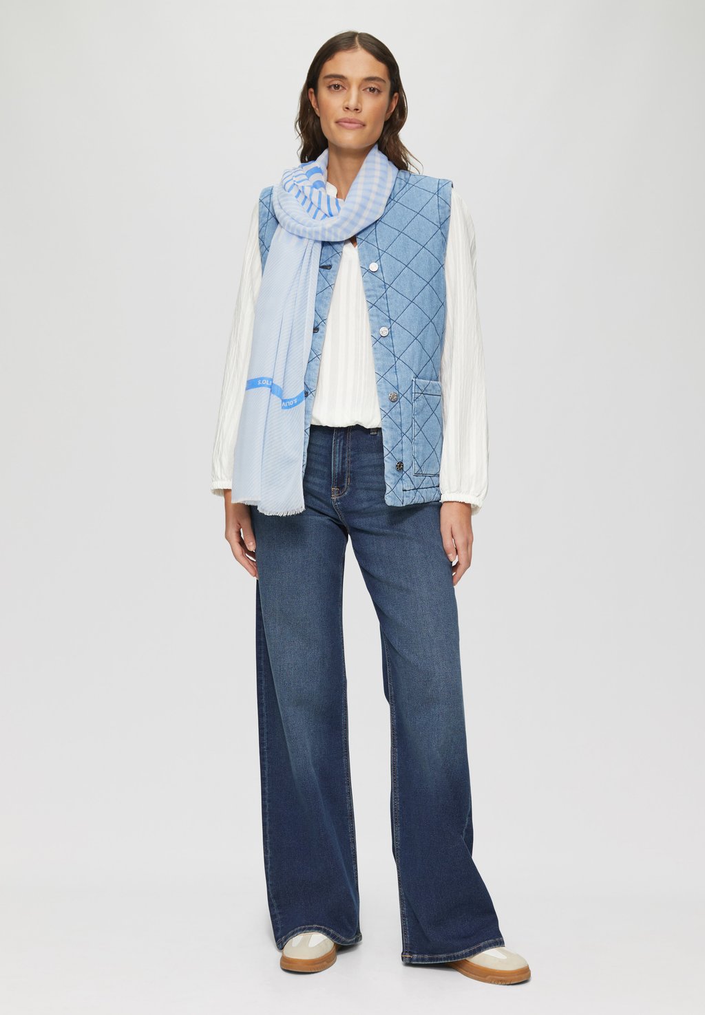 Шарф s.Oliver, светло-голубой
Шарф s.Oliver, светло-голубой