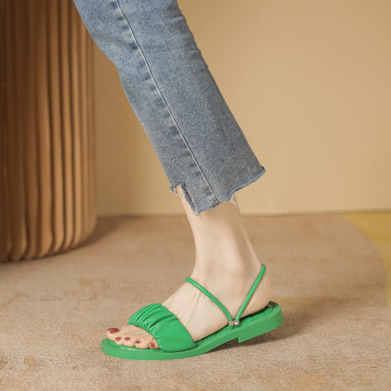 Сандалии-рефлексотерапия WALDOR для мужчин и женщин, массажные тапочки для ног для мужчин и женщин, плоские складчатые тапочки, пляжные сандалии для женщин, абрикосовые, 38 Walldor, зеленый
Сандалии-рефлексотерапия WALDOR для мужчин и женщин, массажные тапочки для ног для мужчин и женщин, плоские складчатые тапочки, пляжные сандалии для женщин, абрикосовые, 38 Walldor, зеленый