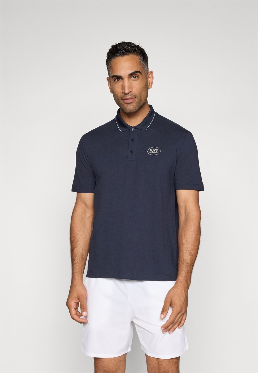 Поло EA7 Emporio Armani TENNIS CLUB , Blue/Dark Blue
Поло EA7 Emporio Armani TENNIS CLUB , Blue/Dark Blue