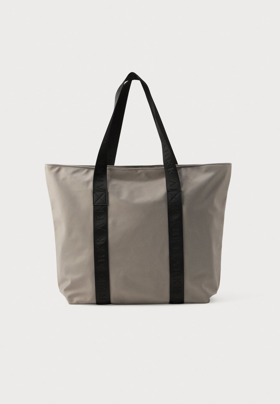 Сумка-шоппер ARKK Copenhagen UNISEX, Grey
Сумка-шоппер ARKK Copenhagen UNISEX, Grey