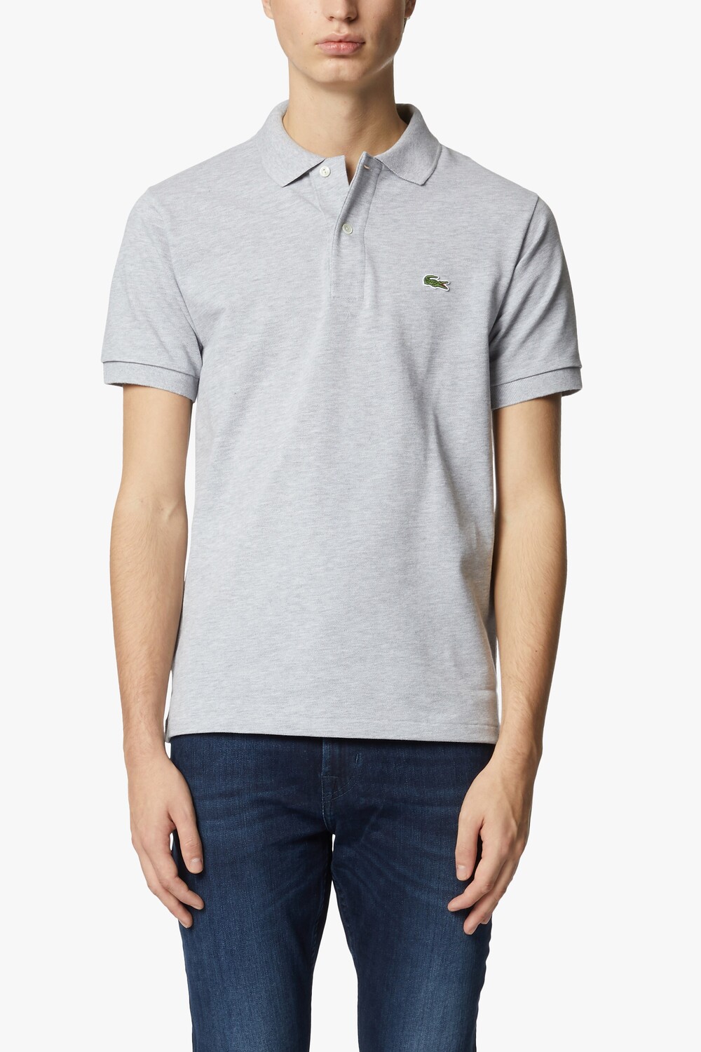 Поло с короткими рукавами классического кроя Lacoste, цвет Grigio Chiaro
Поло с короткими рукавами классического кроя Lacoste, цвет Grigio Chiaro