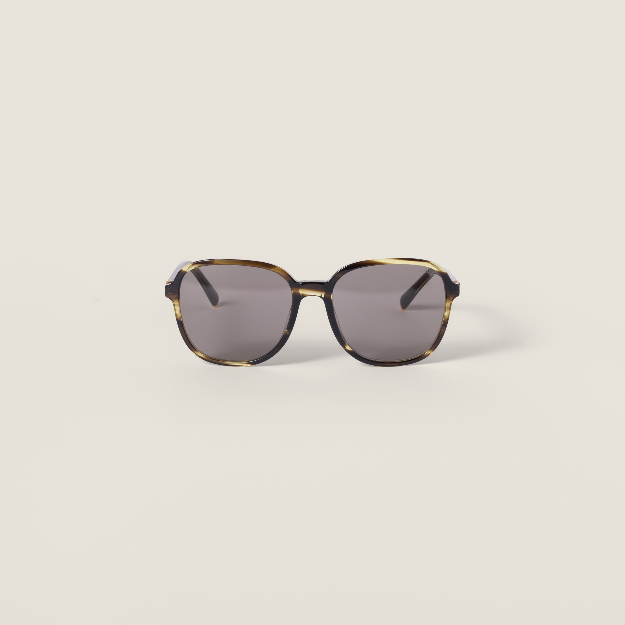 Солнцезащитные очки Miu Regard MIU MIU, серый
Солнцезащитные очки Miu Regard MIU MIU, серый