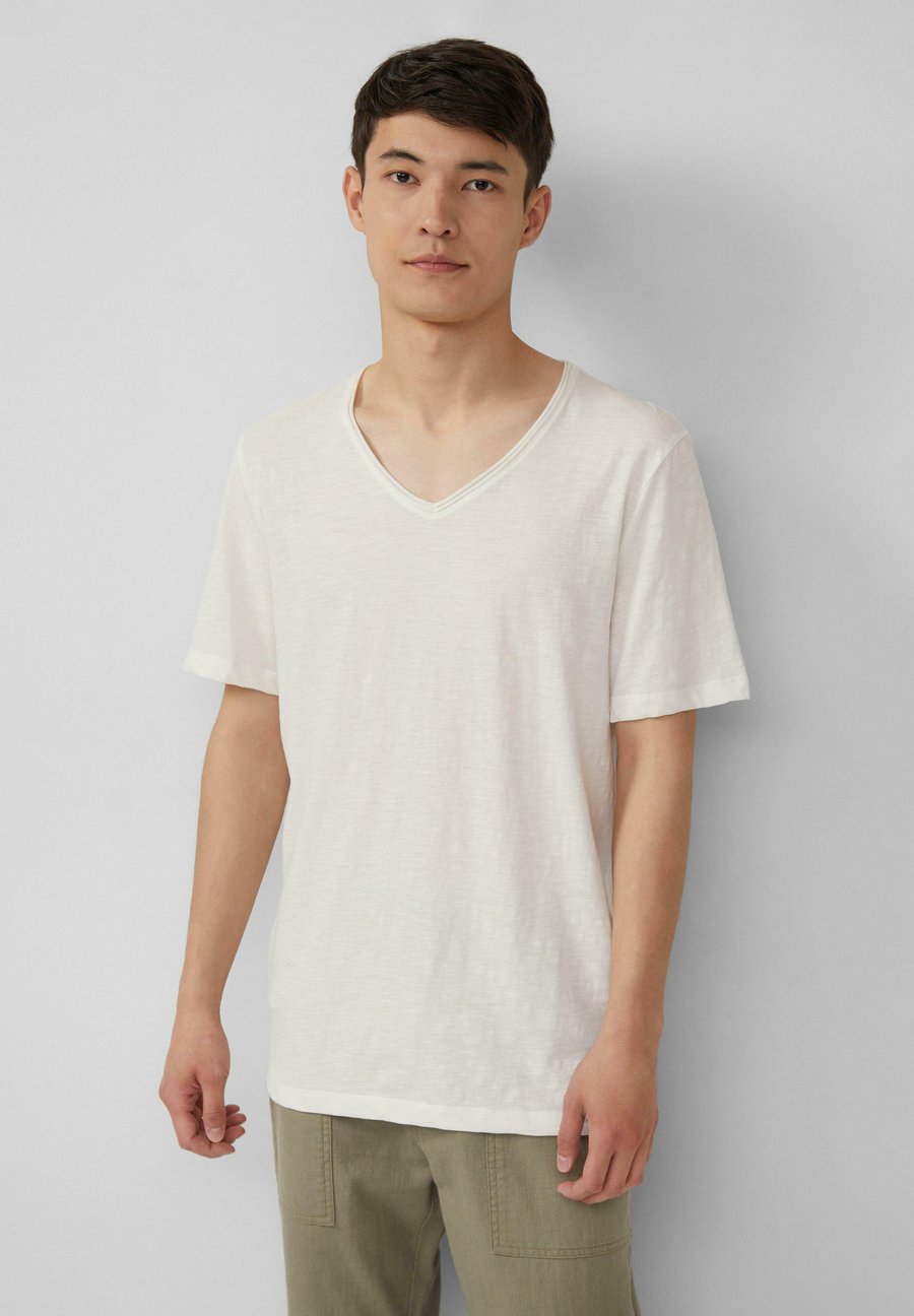 Футболка s.Oliver LUFTIGES MIT V-AUSSCHNITT UND FLAMMGARNSTRUKTUR, Weiß/White, Белый, Футболка s.Oliver LUFTIGES MIT V-AUSSCHNITT UND FLAMMGARNSTRUKTUR, Weiß/White
Футболка s.Oliver LUFTIGES MIT V-AUSSCHNITT UND FLAMMGARNSTRUKTUR, Weiß/White, Белый, Футболка s.Oliver LUFTIGES MIT V-AUSSCHNITT UND FLAMMGARNSTRUKTUR, Weiß/White