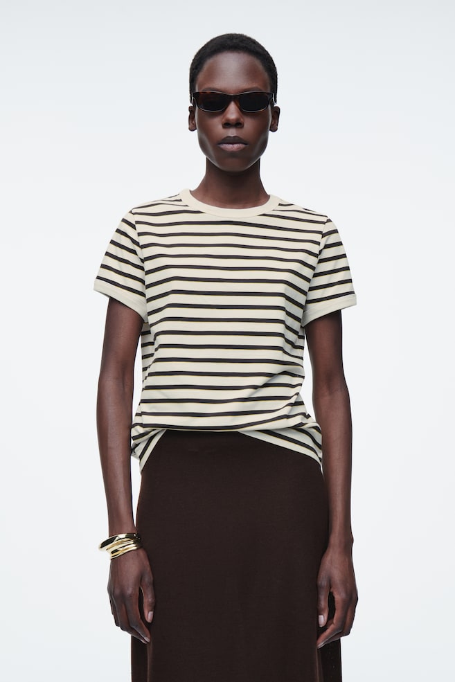 Футболка с надписью «Рингер» Cos, мультиколор 
Футболка с надписью «Рингер» Cos, мультиколор