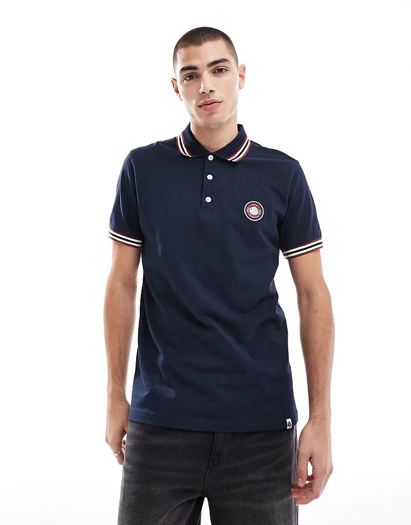 Полосатое поло live forever в темно-синем цвете Pretty Green
Полосатое поло live forever в темно-синем цвете Pretty Green