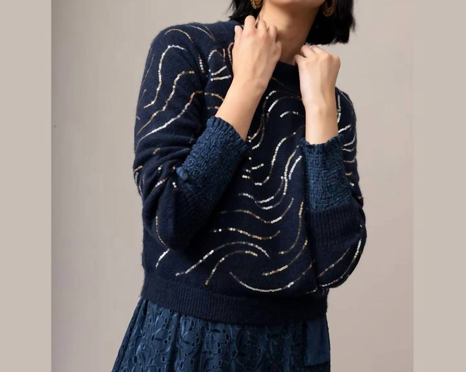 Свитер Luna в темно-синем цвете EMILY LOVELOCK
Свитер Luna в темно-синем цвете EMILY LOVELOCK