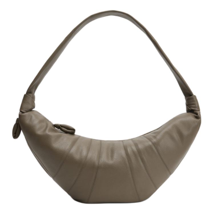 Lemaire Кожаная сумка-пельмень серии Круассан
Lemaire Кожаная сумка-пельмень серии Круассан