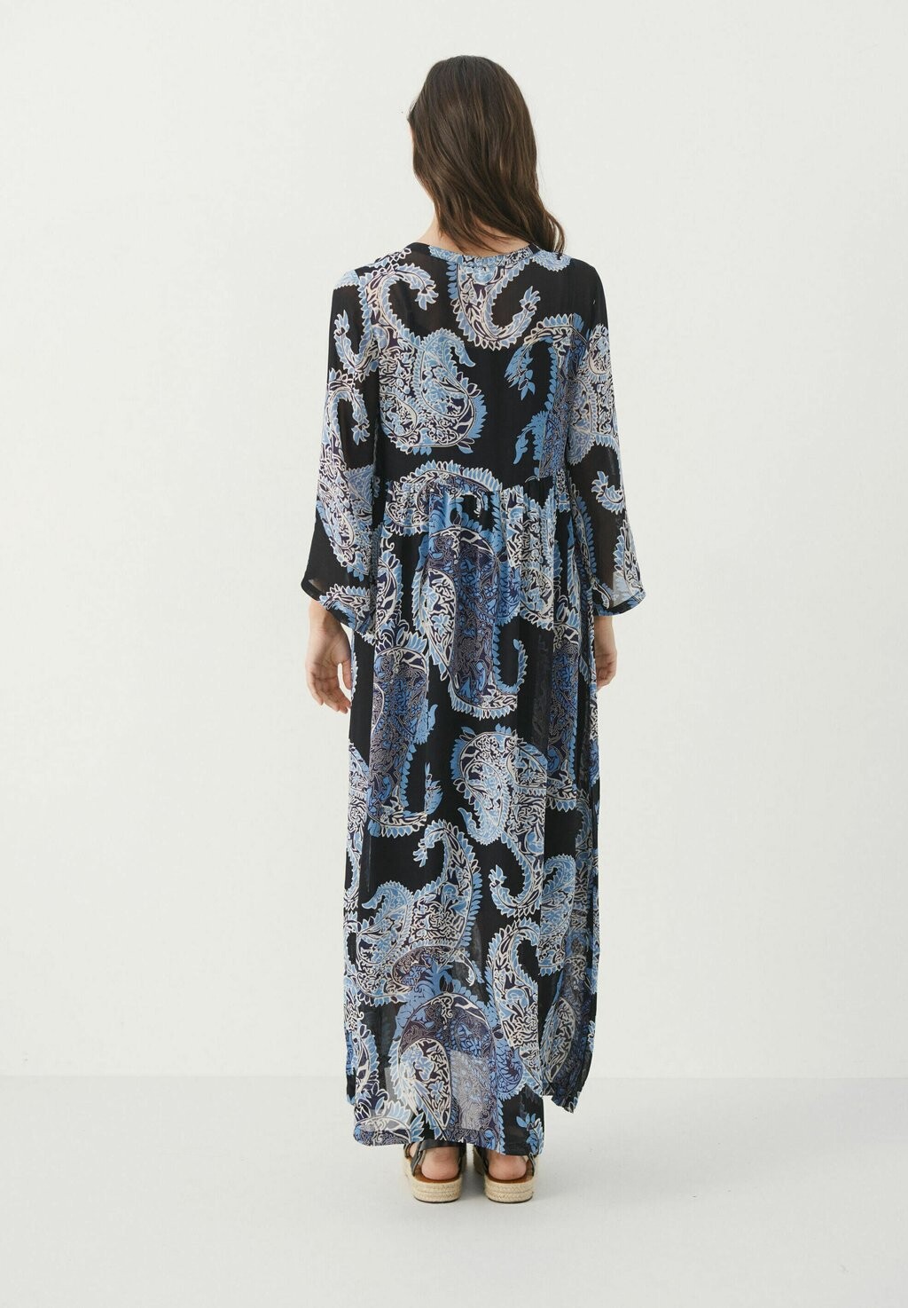 Платье макси POLONIAPW DR Part Two, темно-синий
Платье макси POLONIAPW DR Part Two, темно-синий