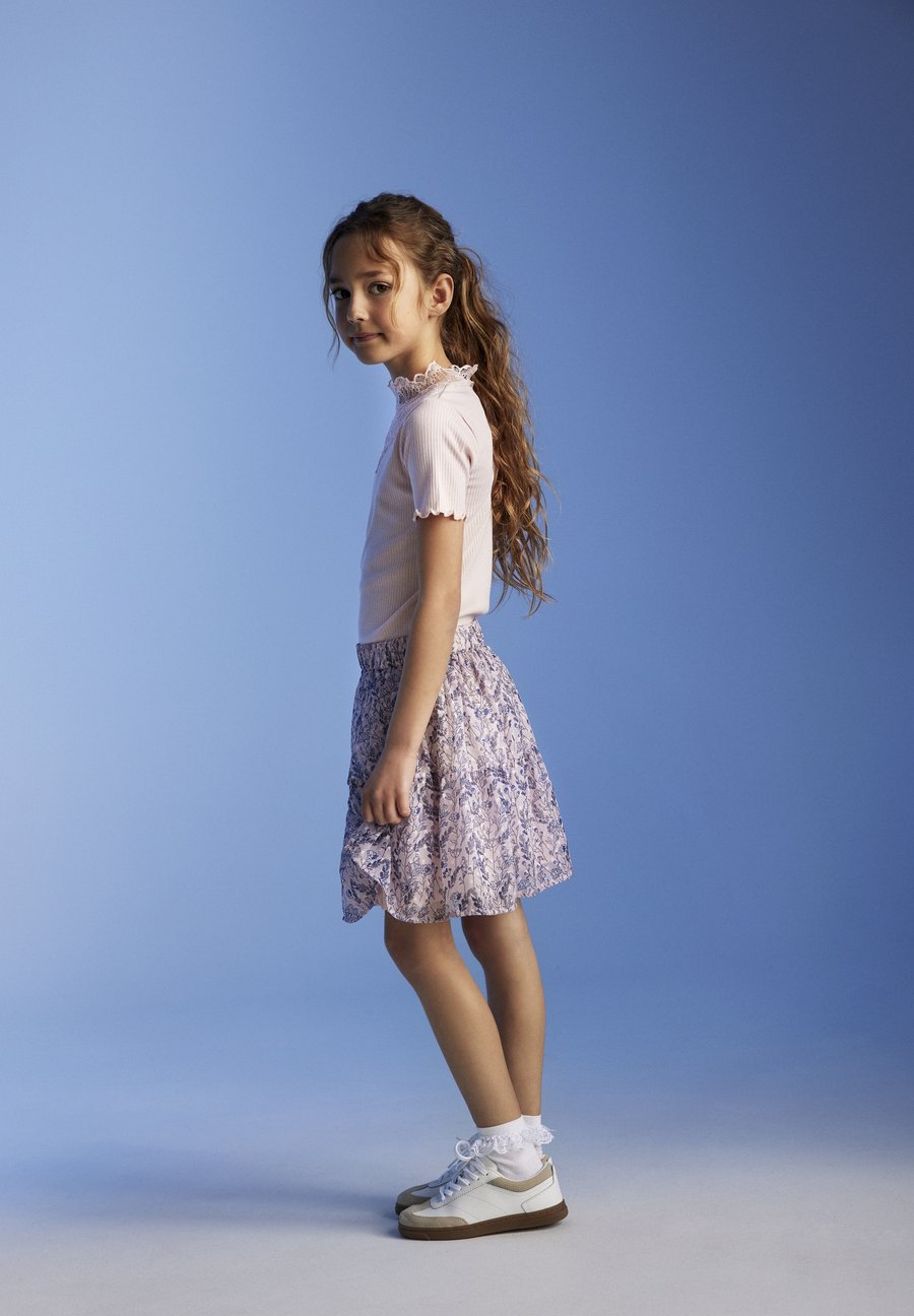 Футболка Creamie Basic T-shirt, Lotus/Purple, Фиолетовый, Футболка Creamie Basic T-shirt, Lotus/Purple
Футболка Creamie Basic T-shirt, Lotus/Purple, Фиолетовый, Футболка Creamie Basic T-shirt, Lotus/Purple