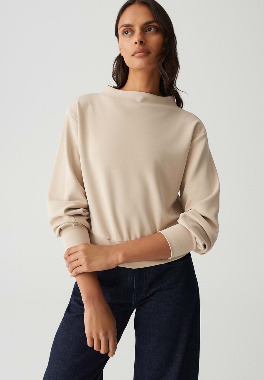 Толстовка OPUS REGULAR FIT FUNNEL NECK , Macadamia/Beige
Толстовка OPUS REGULAR FIT FUNNEL NECK , Macadamia/Beige
