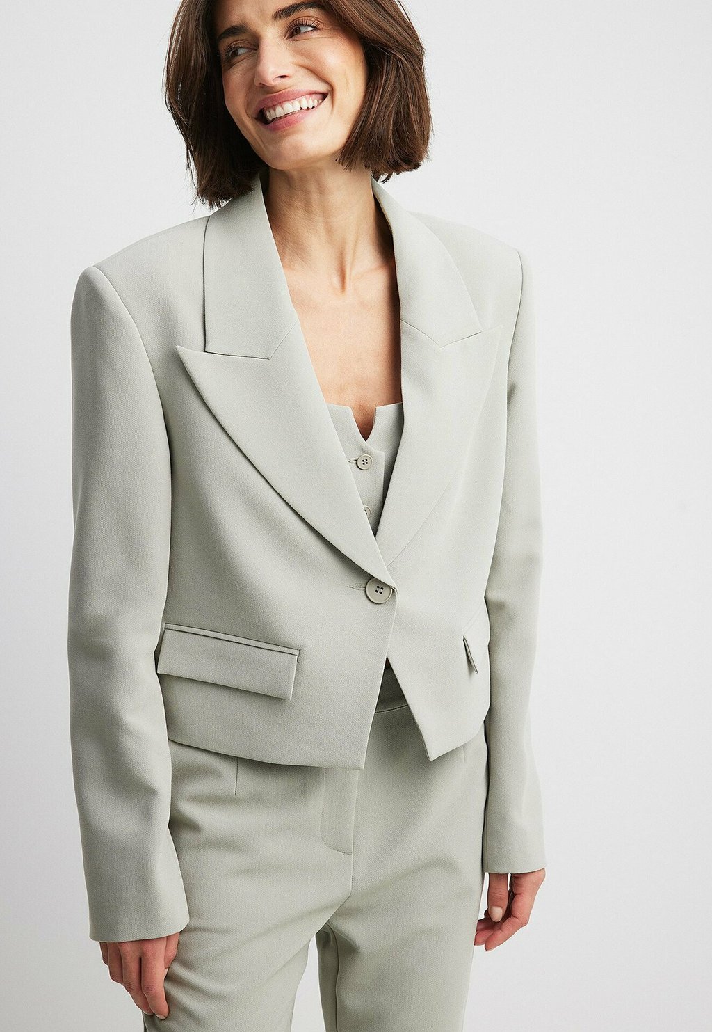 Блейзер NA-KD, серый
Блейзер NA-KD, серый