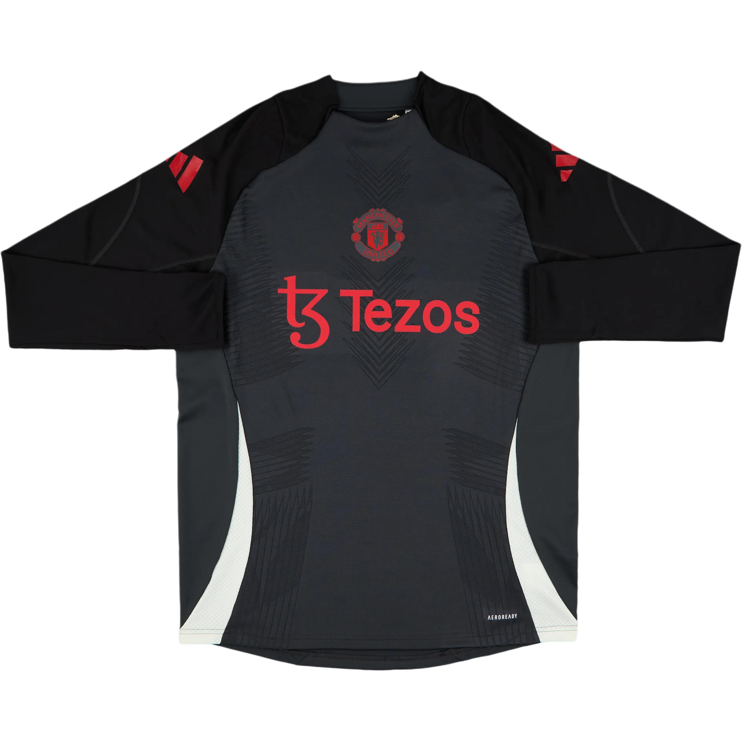 Футболка Manchester United унисекс Adidas, черный
Футболка Manchester United унисекс Adidas, черный