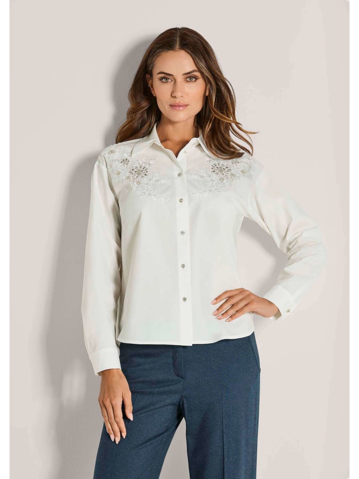 MADELEINE Элегантная блузка с декоративными жемчужинами белого цвета
MADELEINE Элегантная блузка с декоративными жемчужинами белого цвета