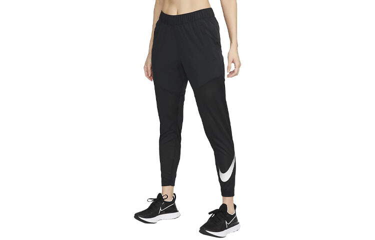 Женские трикотажные спортивные штаны Nike, цвет Black
Женские трикотажные спортивные штаны Nike, цвет Black