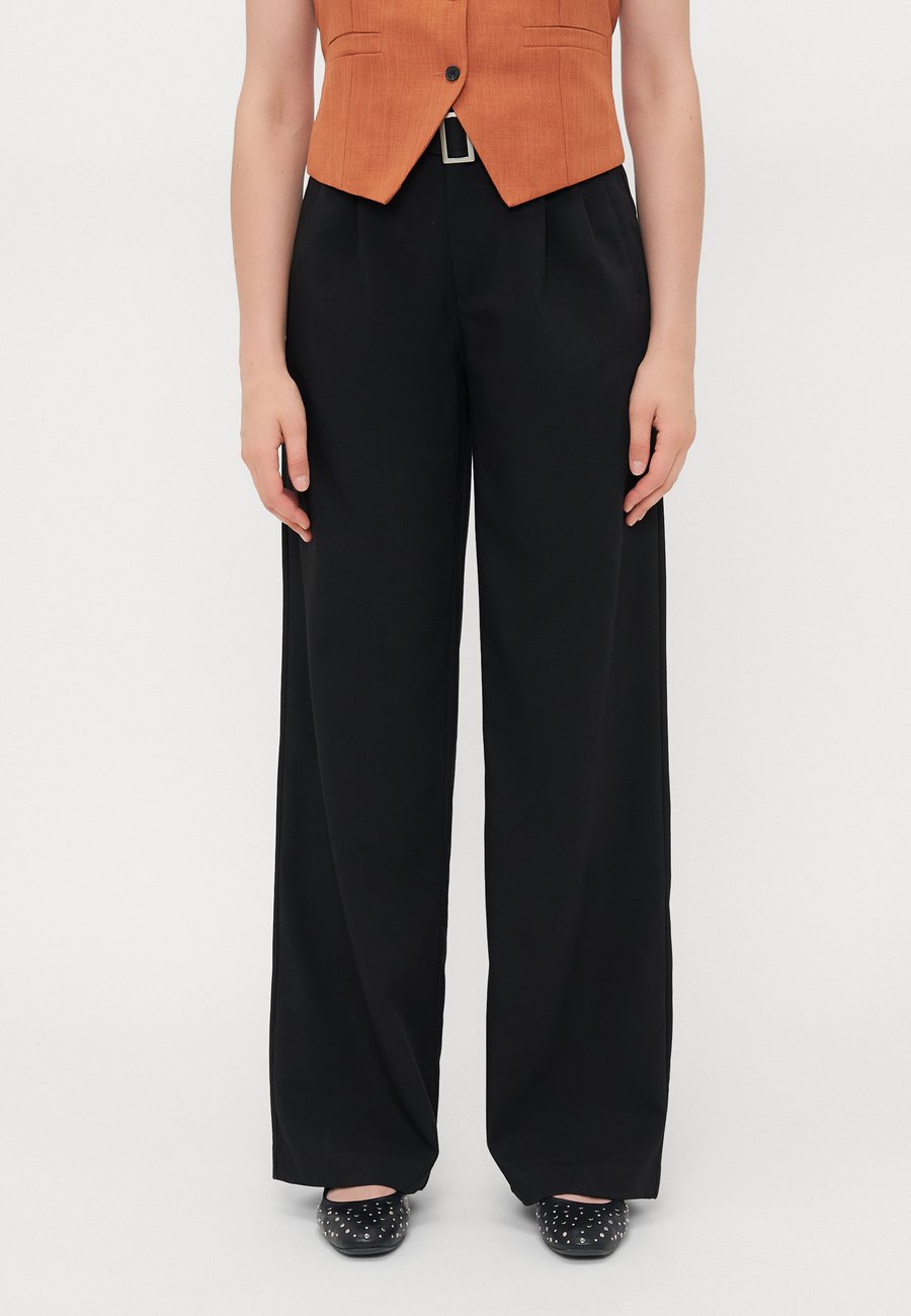 Брюки ONLY Tall ONLODINE LIFE BELT WIDE, Black
Брюки ONLY Tall ONLODINE LIFE BELT WIDE, Black