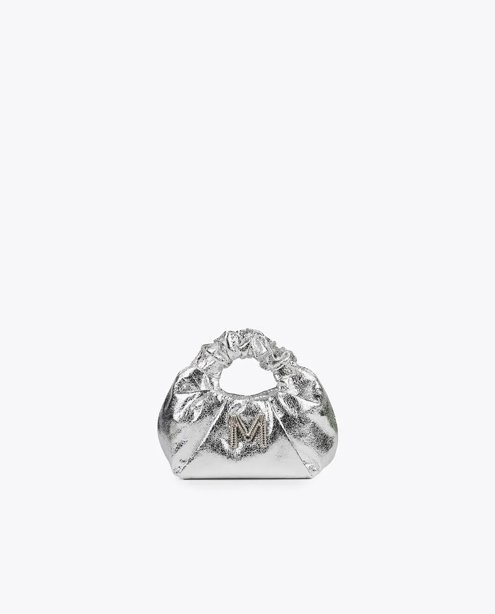 Женская маленькая сумка с магнитной застежкой и ручкой Lola Casademunt, серебряный
Женская маленькая сумка с магнитной застежкой и ручкой Lola Casademunt, серебряный