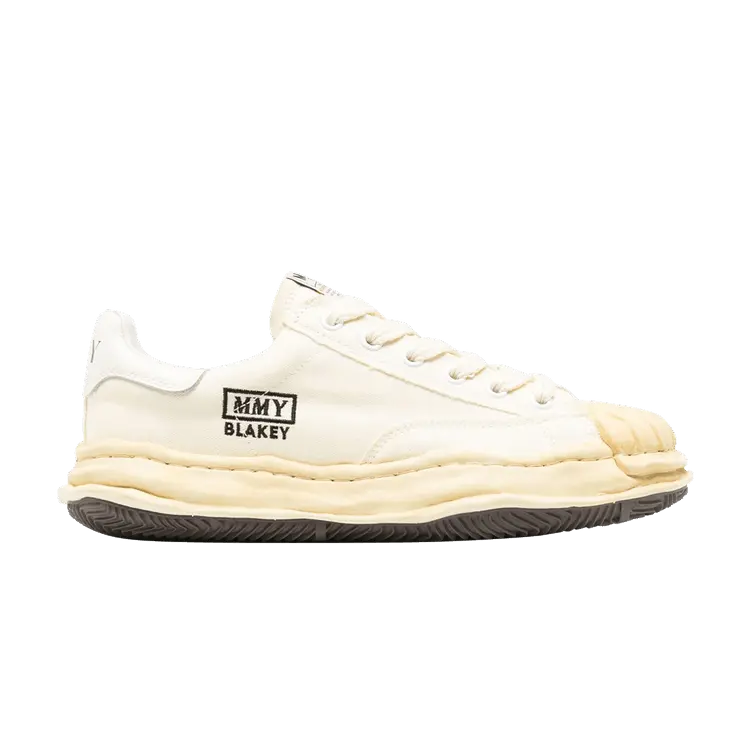Кроссовки Maison Mihara Yasuhiro Blakey OG Sole Canvas Low 'White', белый
Кроссовки Maison Mihara Yasuhiro Blakey OG Sole Canvas Low 'White', белый