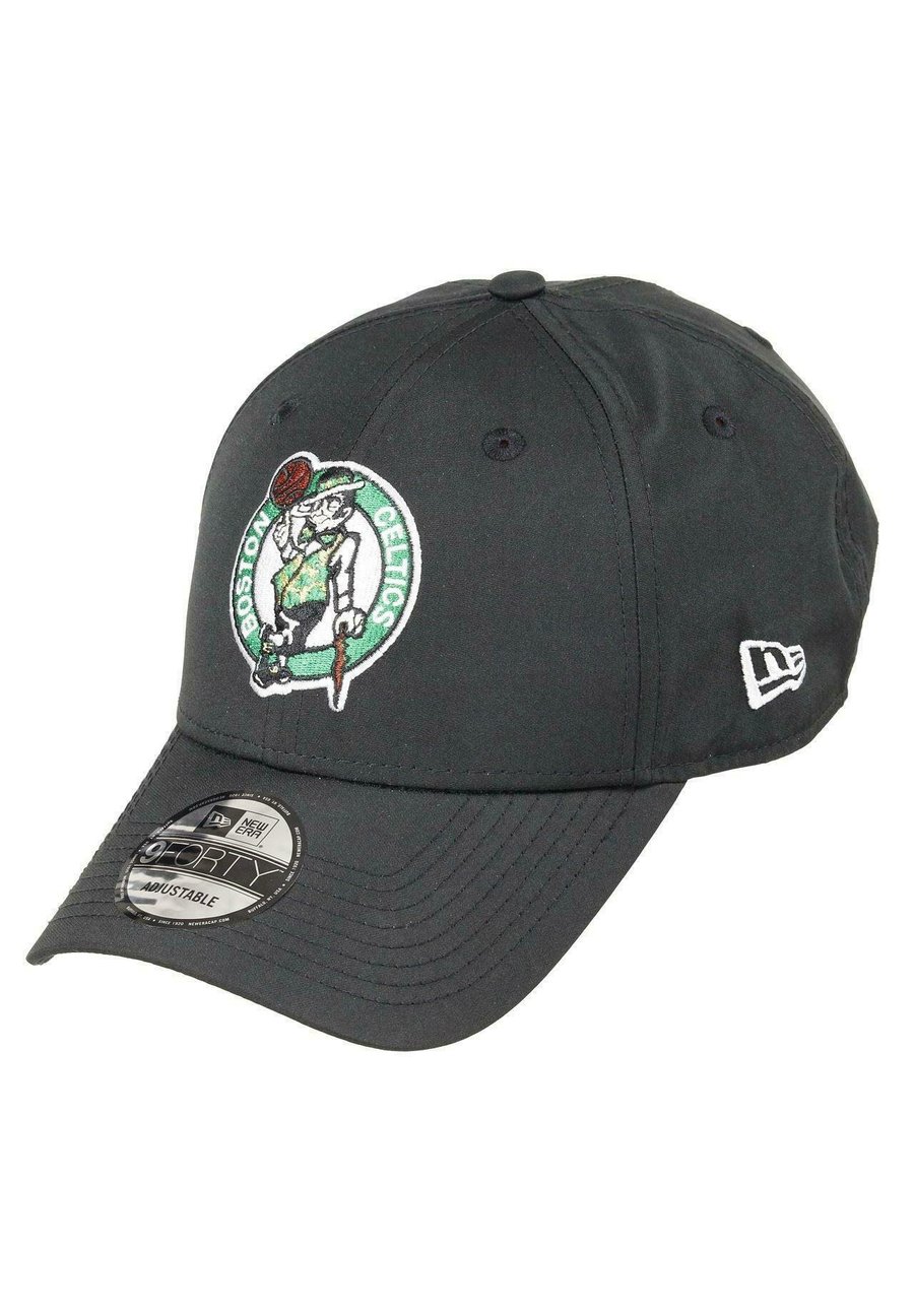 Бейсболка New Era BOSTON CELTICS NBA MONO TAPE FORTY ADJUSTABLE , Schwarz/Black
Бейсболка New Era BOSTON CELTICS NBA MONO TAPE FORTY ADJUSTABLE , Schwarz/Black