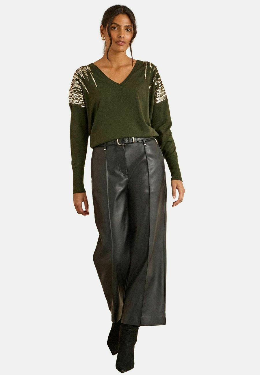 Джемпер Love & Roses REGULAR FIT-SEQUIN V-NECK , Khaki Green/Evergreen
Джемпер Love & Roses REGULAR FIT-SEQUIN V-NECK , Khaki Green/Evergreen