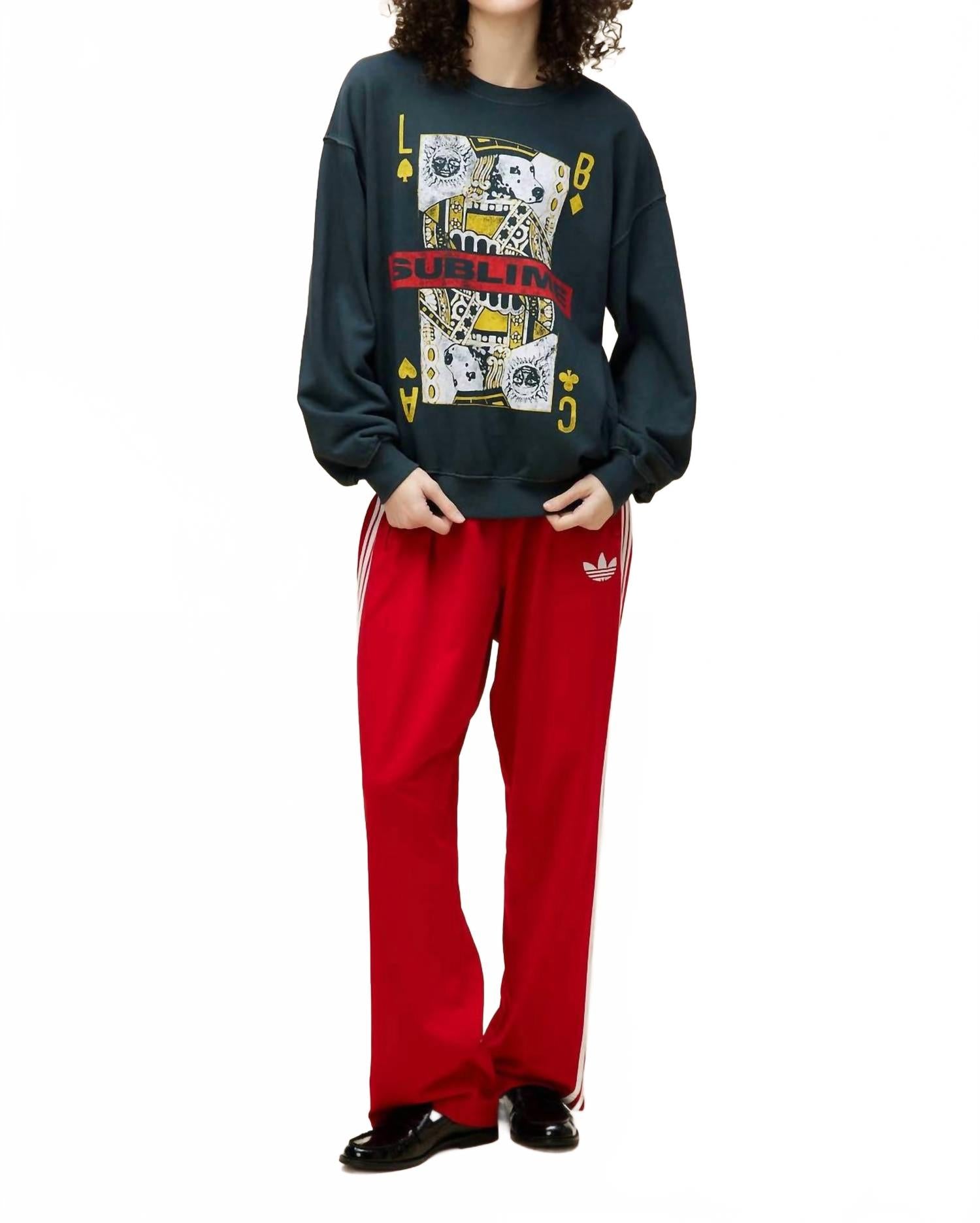 Возвышенный свитшот Bf Crew в разноцветном дизайне DAYDREAMER, мультиколор
Возвышенный свитшот Bf Crew в разноцветном дизайне DAYDREAMER, мультиколор