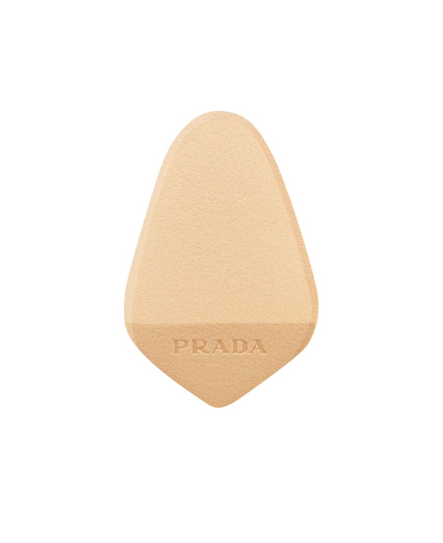 Тональный блендер Precision Foundation Blender Prada Beauty, 01 Light
Тональный блендер Precision Foundation Blender Prada Beauty, 01 Light