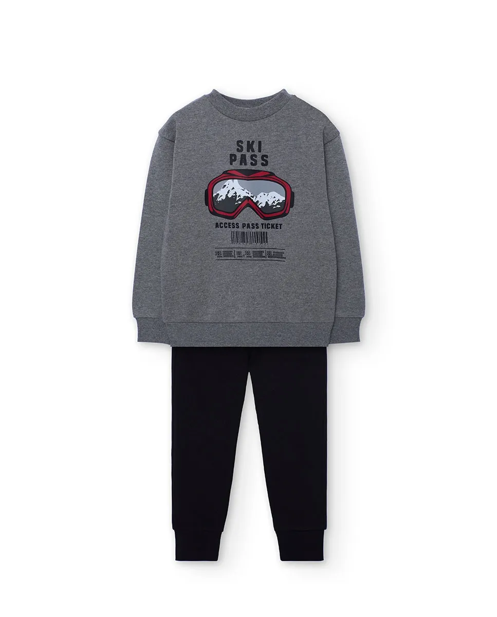 Детский комплект: худи с принтом спереди и брюки Boboli, серый/черный
Детский комплект: худи с принтом спереди и брюки Boboli, серый/черный