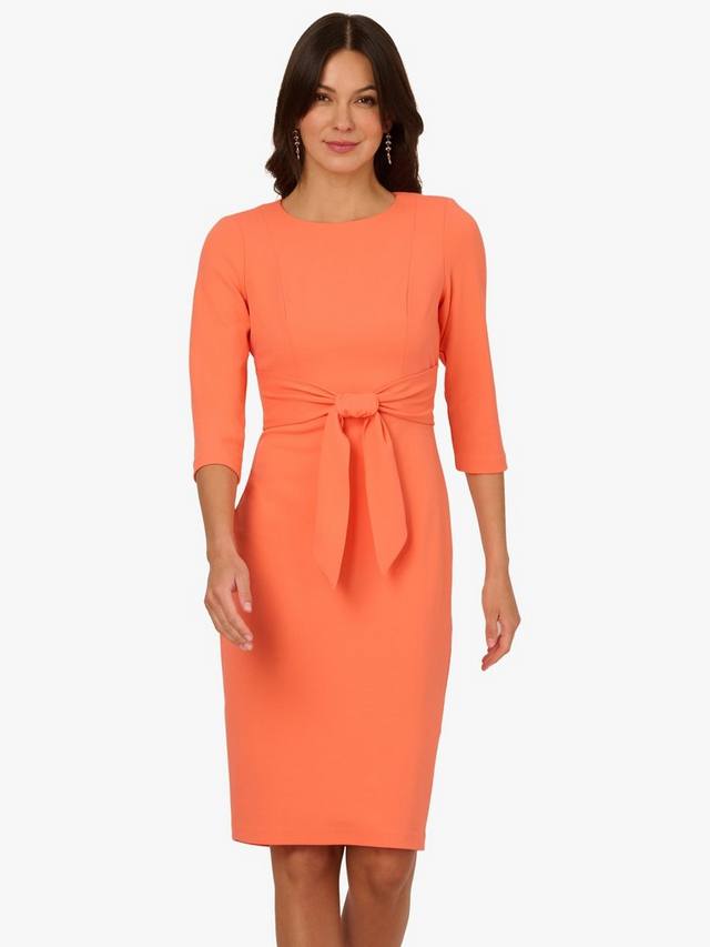 Платье-футляр из трикотажного крепа с завязками на талии Adrianna Papell, цвет Coral
Платье-футляр из трикотажного крепа с завязками на талии Adrianna Papell, цвет Coral
