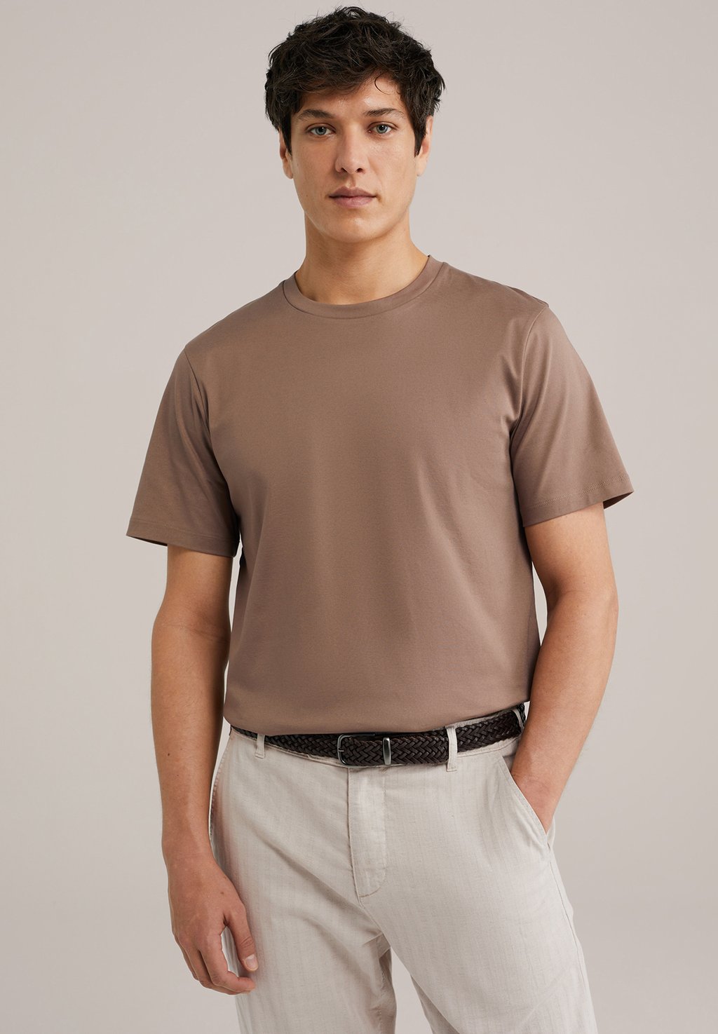 Базовая футболка Van Gils, светло-коричневый
Базовая футболка Van Gils, светло-коричневый