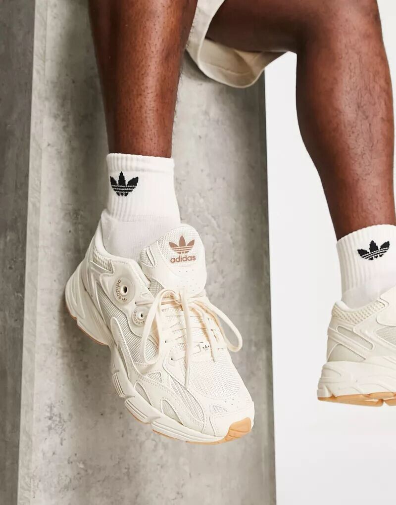 Чудесно-белые кроссовки adidas Originals Astir, Белый, Чудесно-белые кроссовки adidas Originals Astir
Чудесно-белые кроссовки adidas Originals Astir, Белый, Чудесно-белые кроссовки adidas Originals Astir