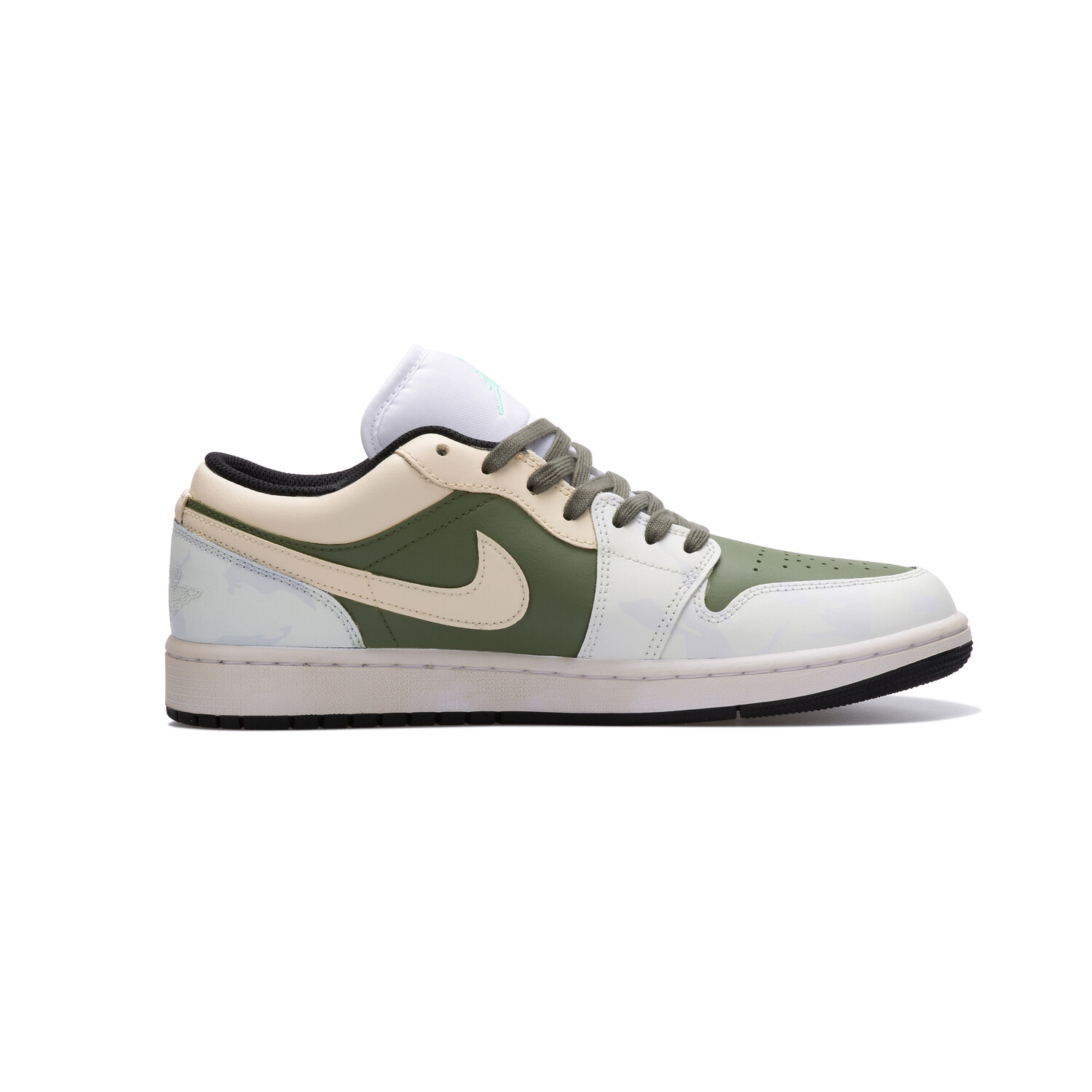 Кроссовки Air JORDAN 1 Vintage Basketball Shoes Women's Low-Top White Green, зеленый
Кроссовки Air JORDAN 1 Vintage Basketball Shoes Women's Low-Top White Green, зеленый