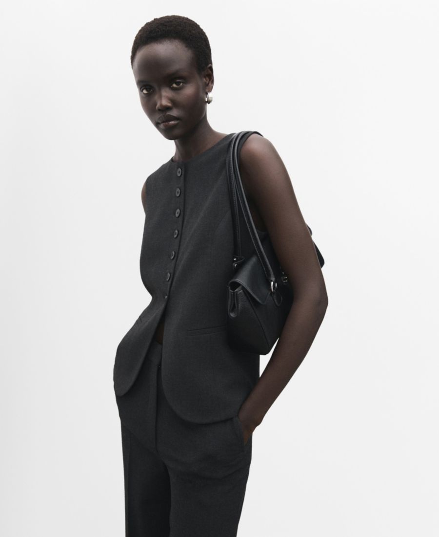 Женский жилет с круглым вырезом MANGO, Gray
Женский жилет с круглым вырезом MANGO, Gray