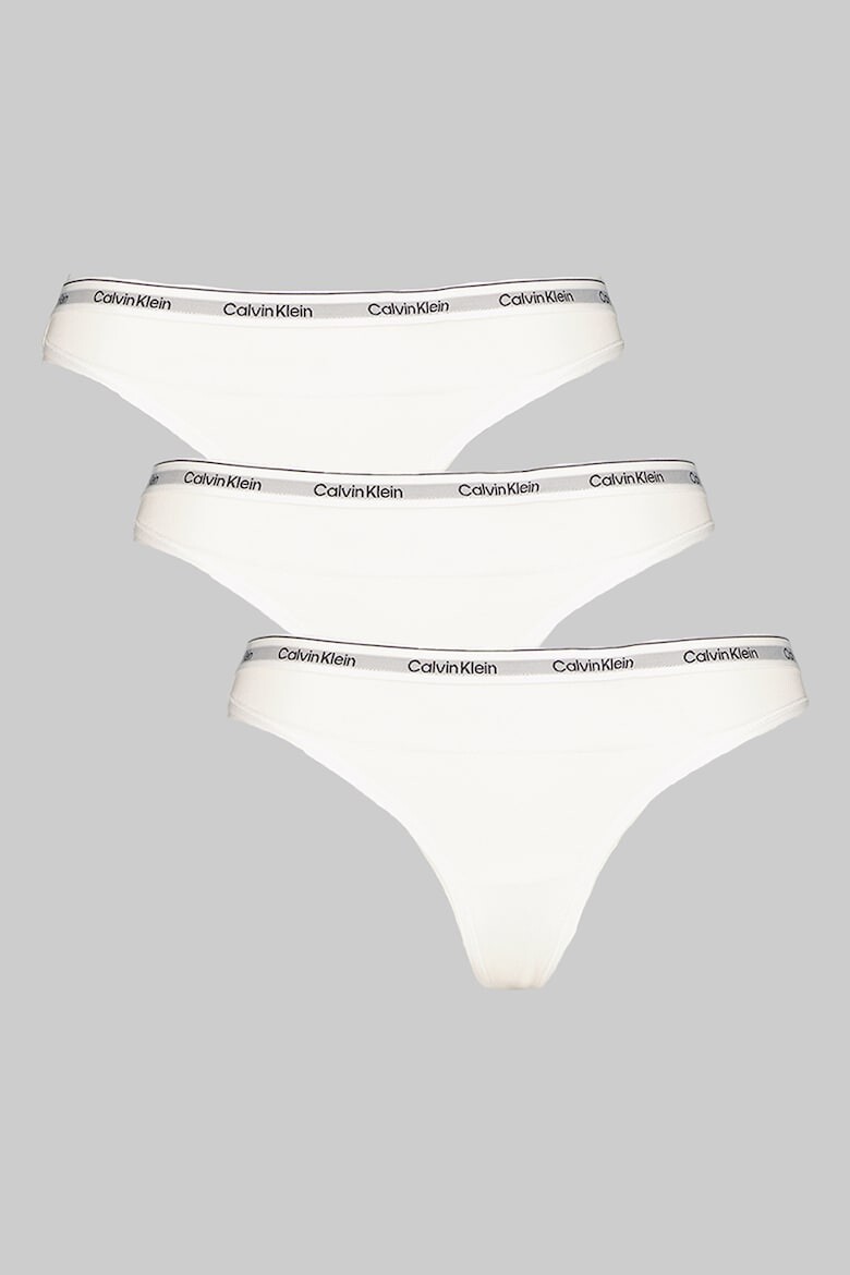 Набор женских стрингов Calvin Klein, 3 пары
Набор женских стрингов Calvin Klein, 3 пары
