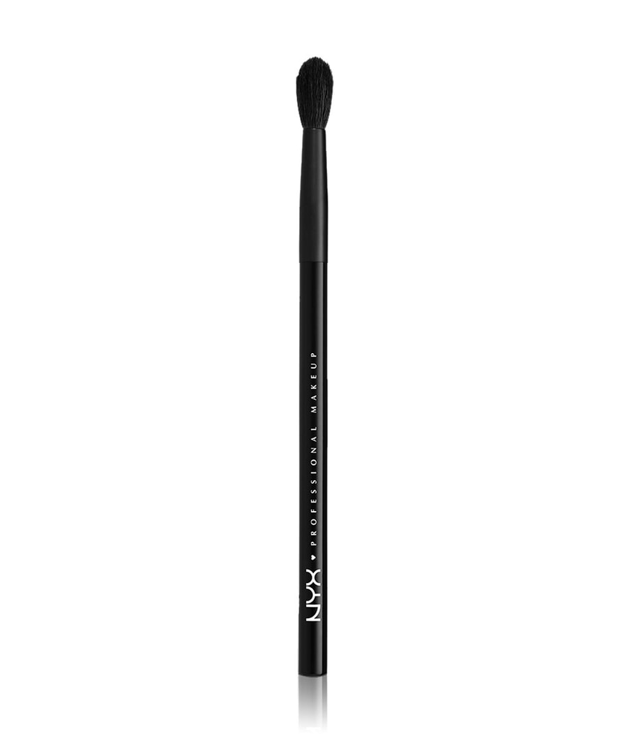 Кисть для теней NYX Professional Makeup Pro Brush Crease, 1 шт.
Кисть для теней NYX Professional Makeup Pro Brush Crease, 1 шт.
