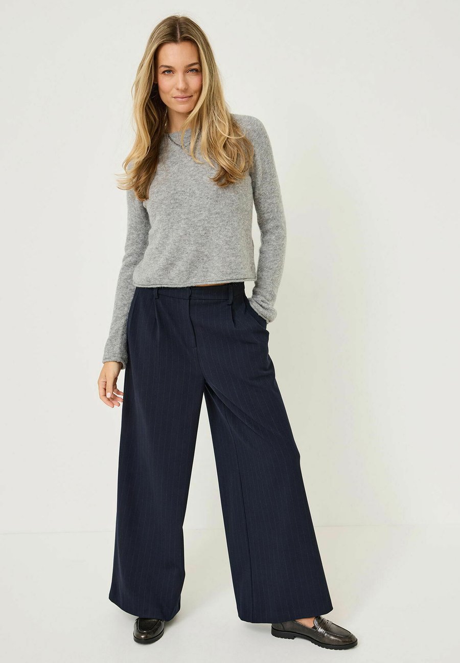 Джемпер Tamaris Jumper, Medium Grey Melange/Grey
Джемпер Tamaris Jumper, Medium Grey Melange/Grey