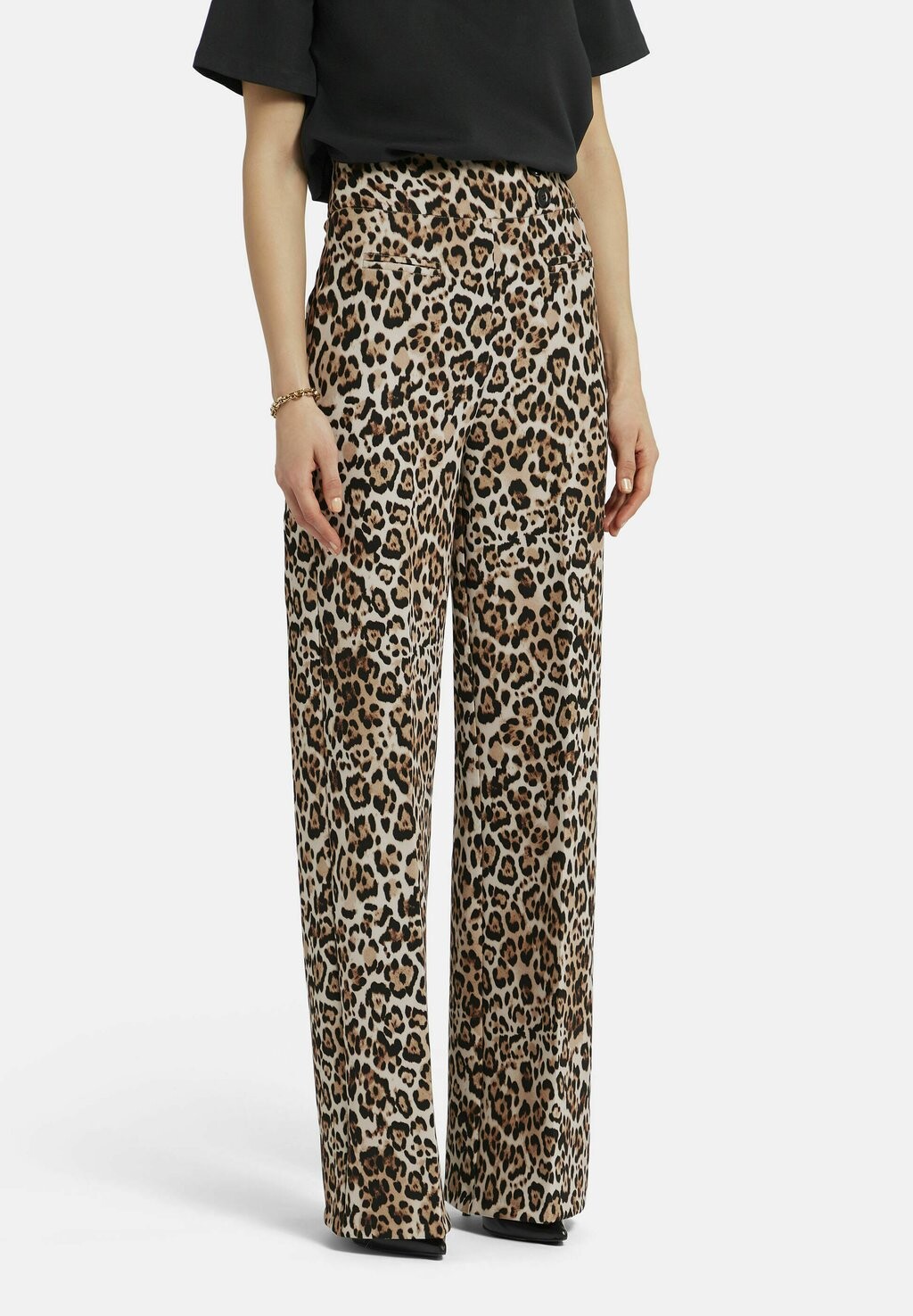 Брюки COREANA Nicowa, цвет mehrfarbig
Брюки COREANA Nicowa, цвет mehrfarbig