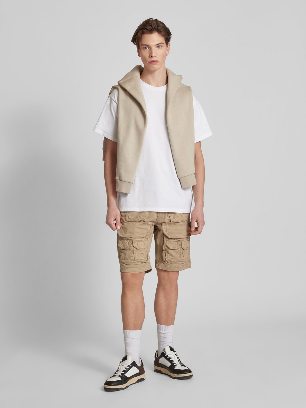 Шорты-карго прямого кроя с этикеткой, модель «BATTLE SHORT» Alpha Industries, песочный
Шорты-карго прямого кроя с этикеткой, модель «BATTLE SHORT» Alpha Industries, песочный