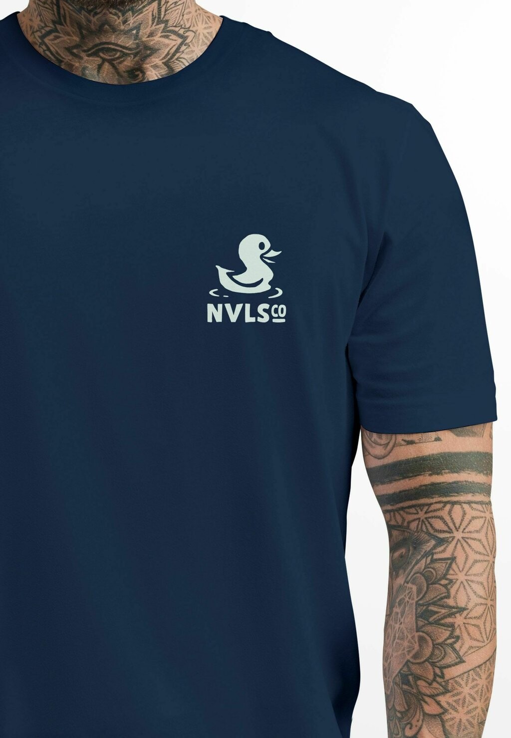 Футболка с принтом QUITSCHE-ENTE MOTIV RÜCKEN SOMMER FASHION STREETSTYLE Neverless, темно-синий
Футболка с принтом QUITSCHE-ENTE MOTIV RÜCKEN SOMMER FASHION STREETSTYLE Neverless, темно-синий