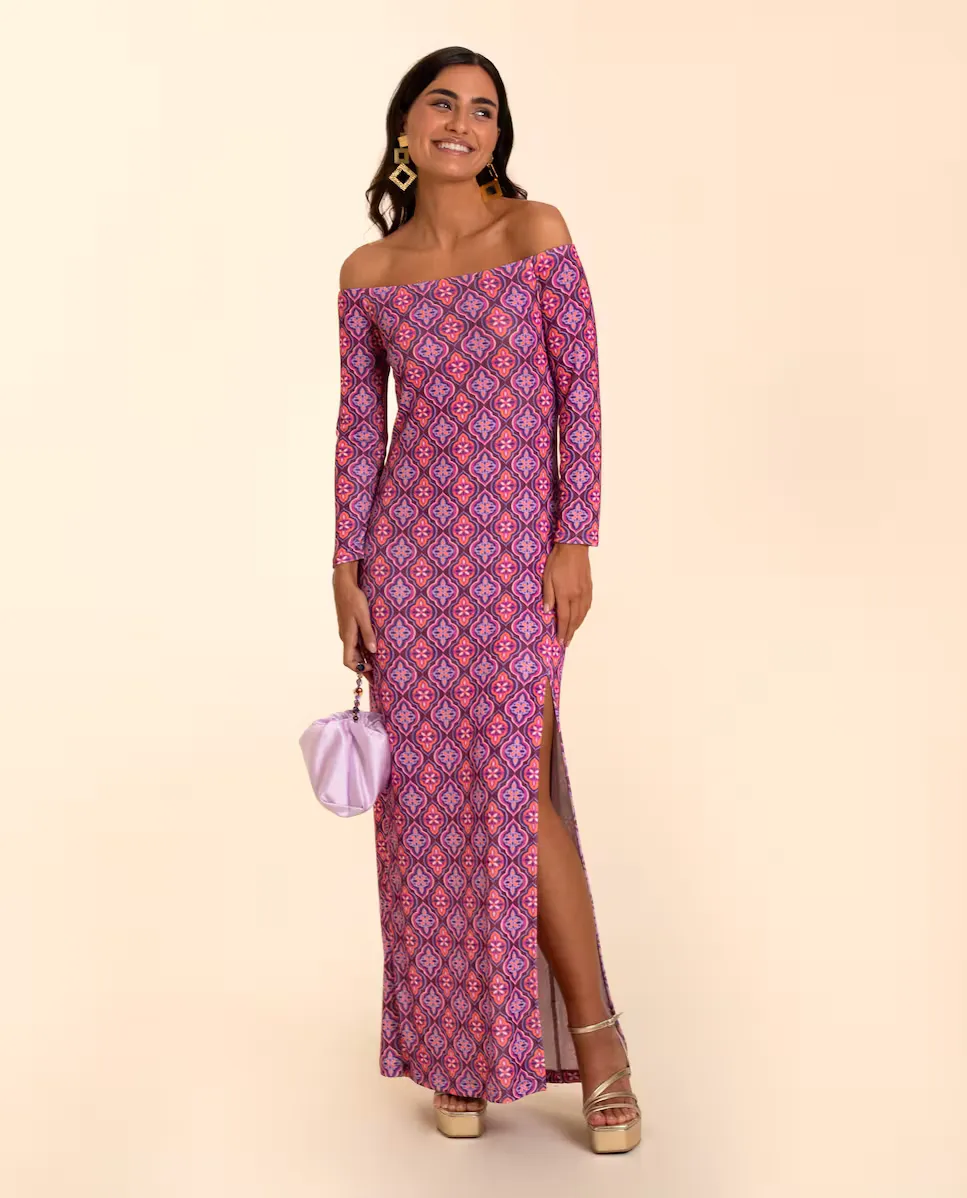 Миди-платье с вырезом барет The-Are, мультиколор
Миди-платье с вырезом барет The-Are, мультиколор